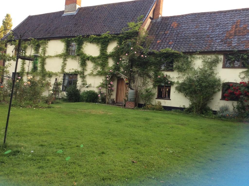 Valley Farmhouse, Westhall Redisham Extérieur photo